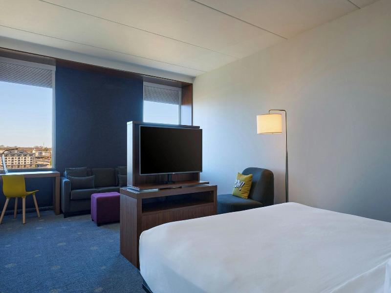 Aloft Durham Downtown image
