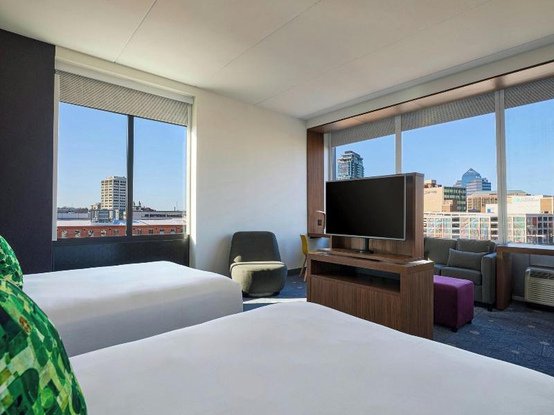 Aloft Durham Downtown image