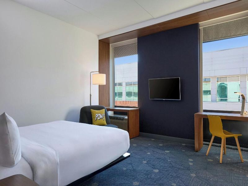 Aloft Durham Downtown image