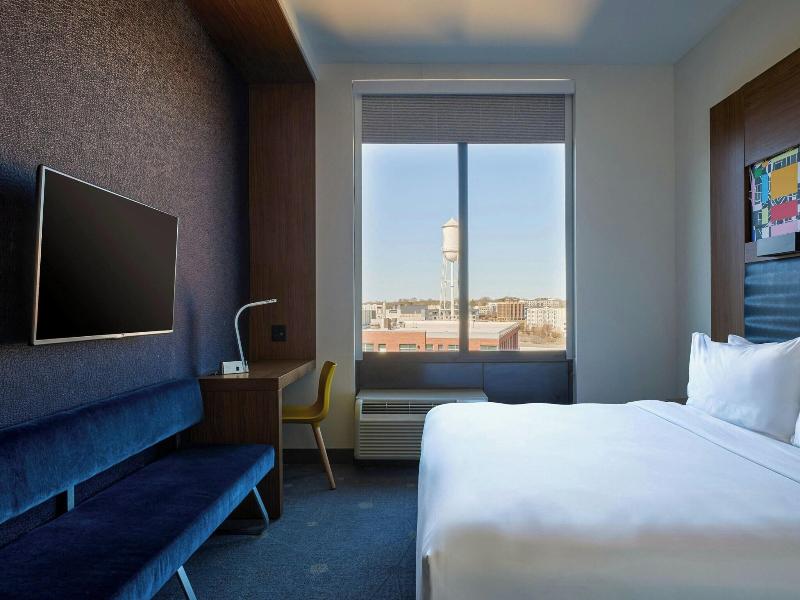 Aloft Durham Downtown image