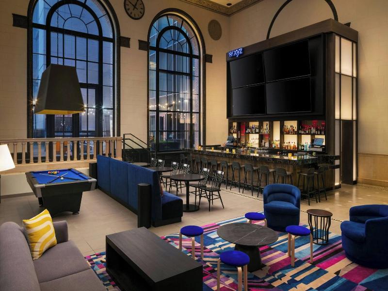 Aloft Philadelphia Downtown image