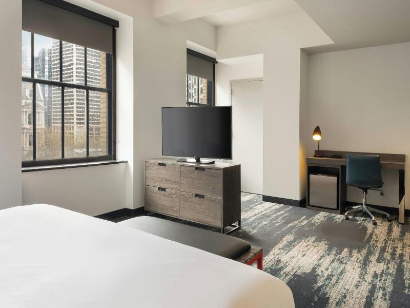 Aloft Philadelphia Downtown image