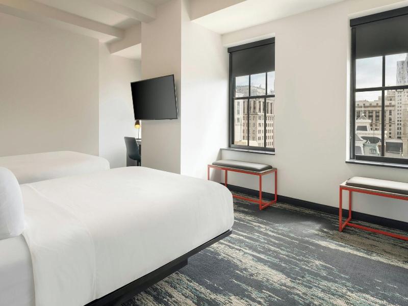 Aloft Philadelphia Downtown image