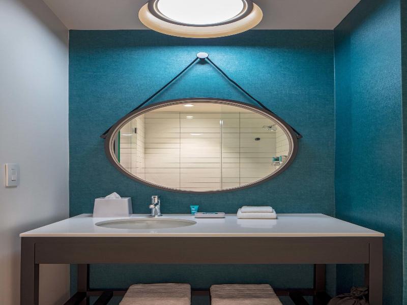 Aloft Philadelphia Downtown image