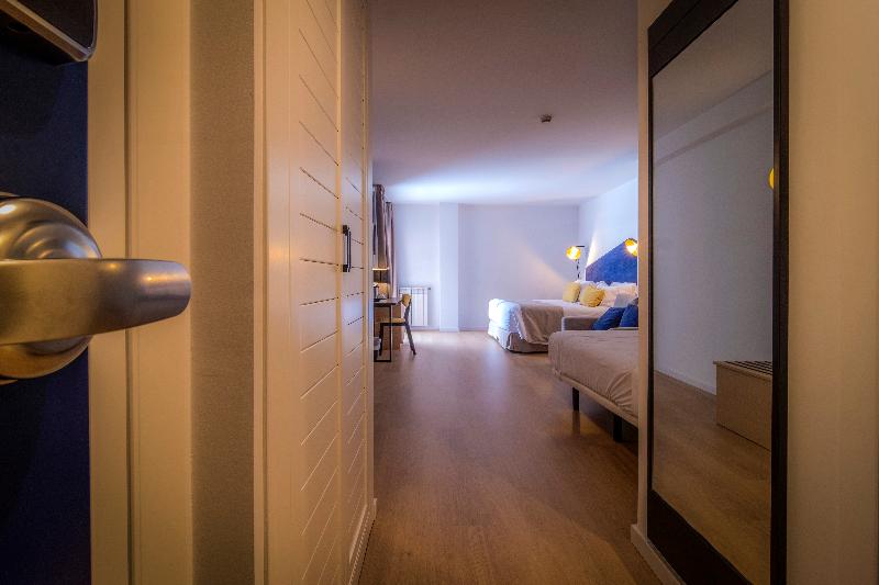 Hotel Roc Meler image