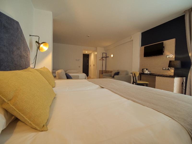 Hotel Roc Meler image