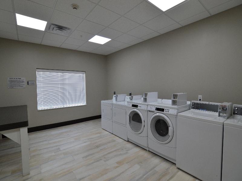 Holiday Inn Express & Suites Pasadena Houston image