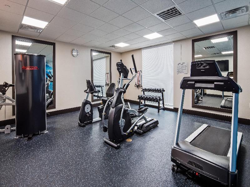 Holiday Inn Express & Suites Pasadena Houston image