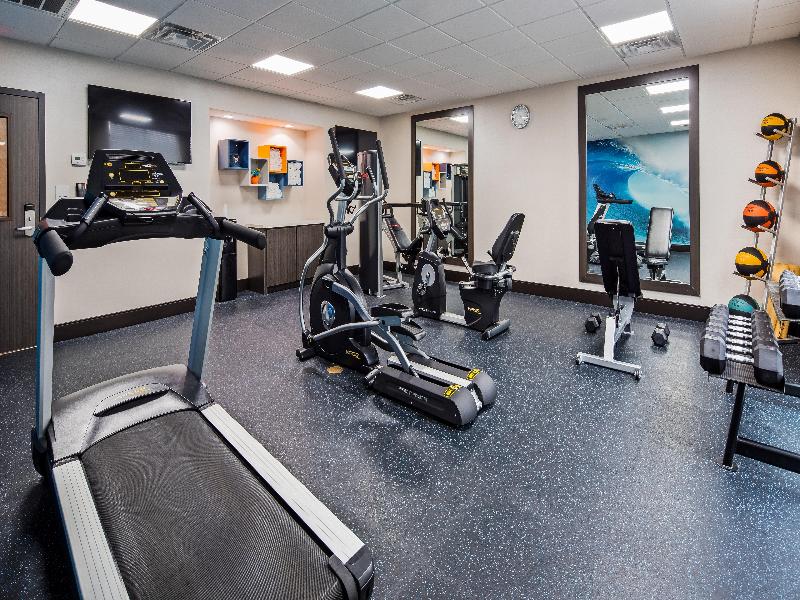 Holiday Inn Express & Suites Pasadena Houston image