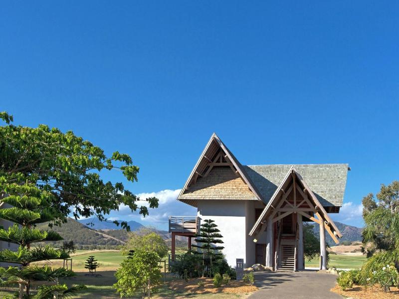 Sheraton New Caledonia Deva Spa & Golf Resort image