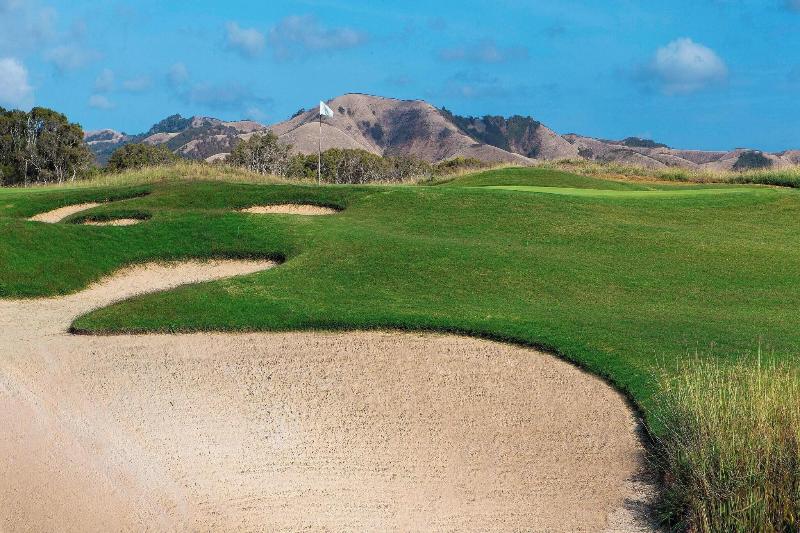 Sheraton New Caledonia Deva Spa & Golf Resort image