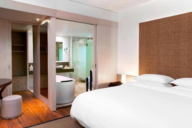 Sheraton New Caledonia Deva Spa & Golf Resort image