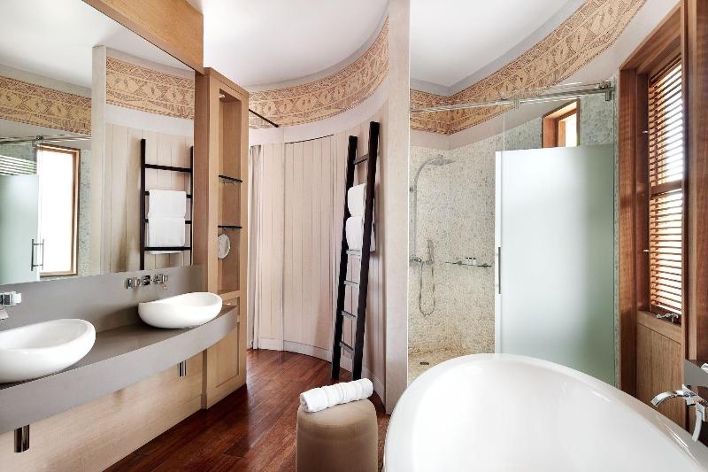 Sheraton New Caledonia Deva Spa & Golf Resort image