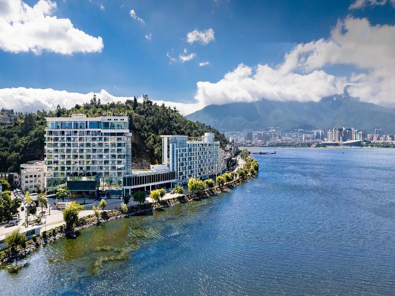 Hotel Indigo Dali Erhai image