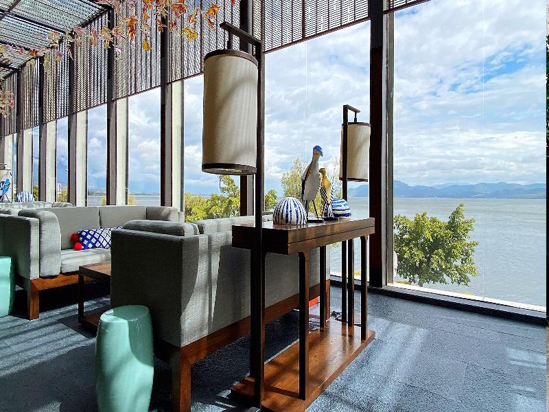 Hotel Indigo Dali Erhai image