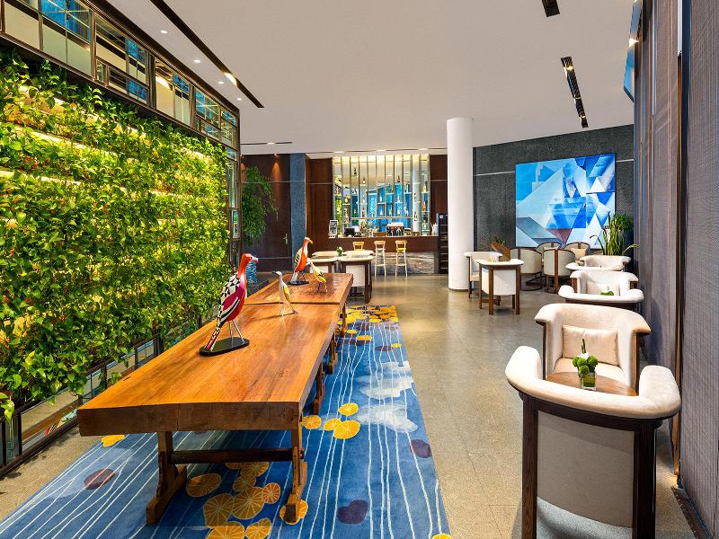 Hotel Indigo Dali Erhai image