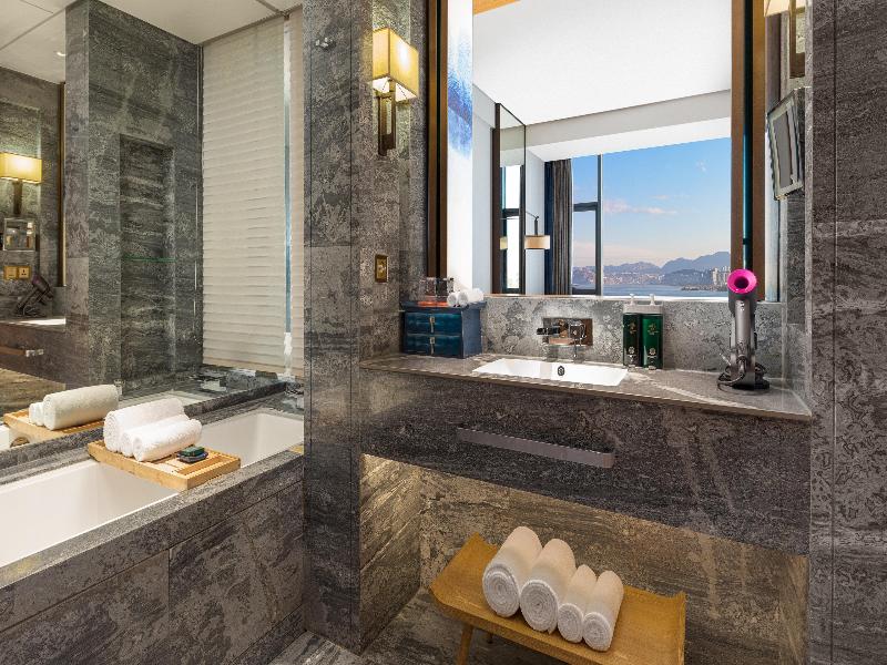 Hotel Indigo Dali Erhai image