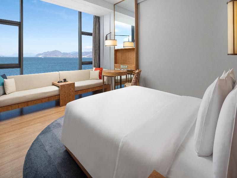 Hotel Indigo Dali Erhai image