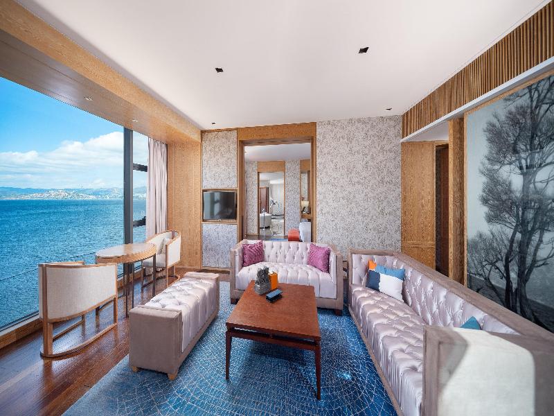 Hotel Indigo Dali Erhai image