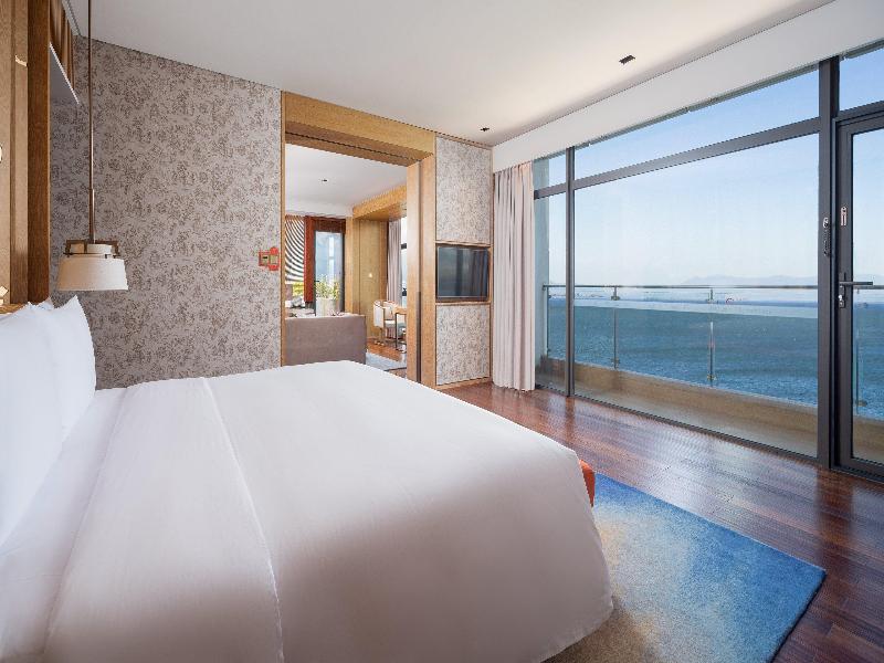 Hotel Indigo Dali Erhai image