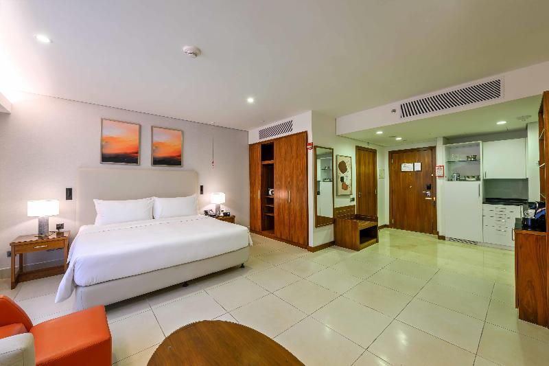 DoubleTree by Hilton Jeddah Al Andalus Mall image