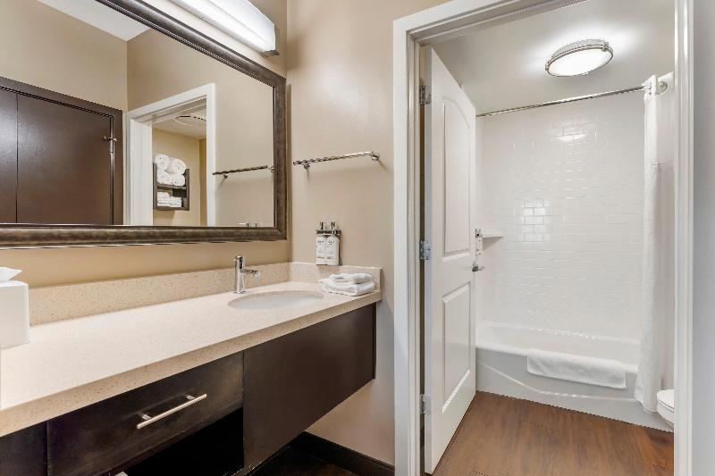 Staybridge Suites Pittsburgh-Cranberry Township photo 20