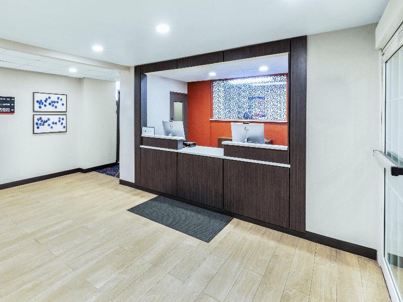 Candlewood Suites Topeka West photo 14