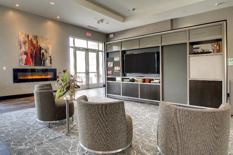 Holiday Inn Hotel and Suites Peoria At Grand Prair image