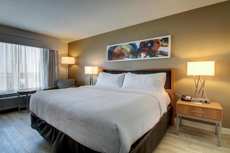 Holiday Inn Hotel and Suites Peoria At Grand Prair photo 17