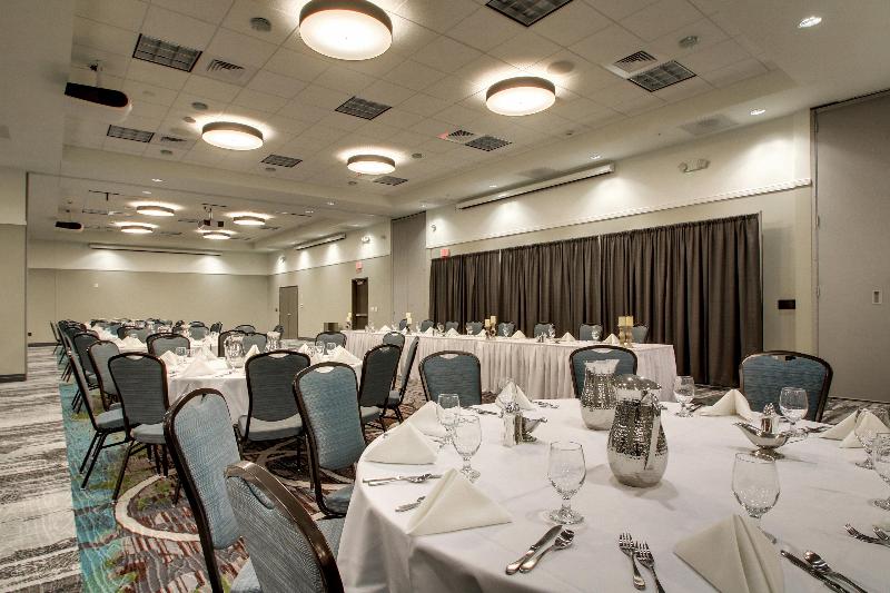 Holiday Inn Hotel and Suites Peoria At Grand Prair image