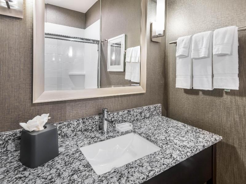 Holiday Inn & Suites Silicon Valley - Milpitas image
