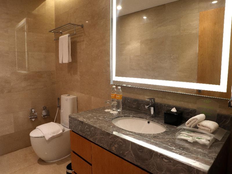 Holiday Inn & Suites Jakarta Gajah Mada image