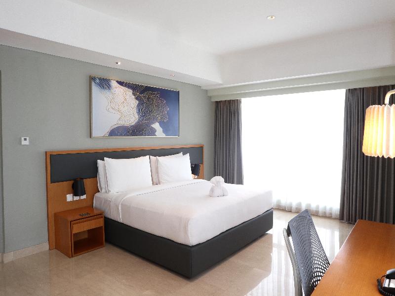 Holiday Inn & Suites Jakarta Gajah Mada image