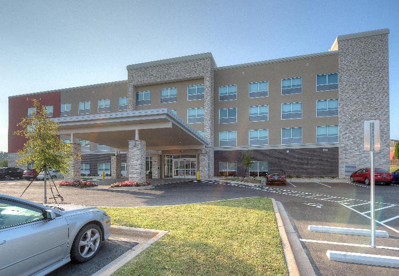 Holiday Inn Express & Suites Fort Mill By IHG image