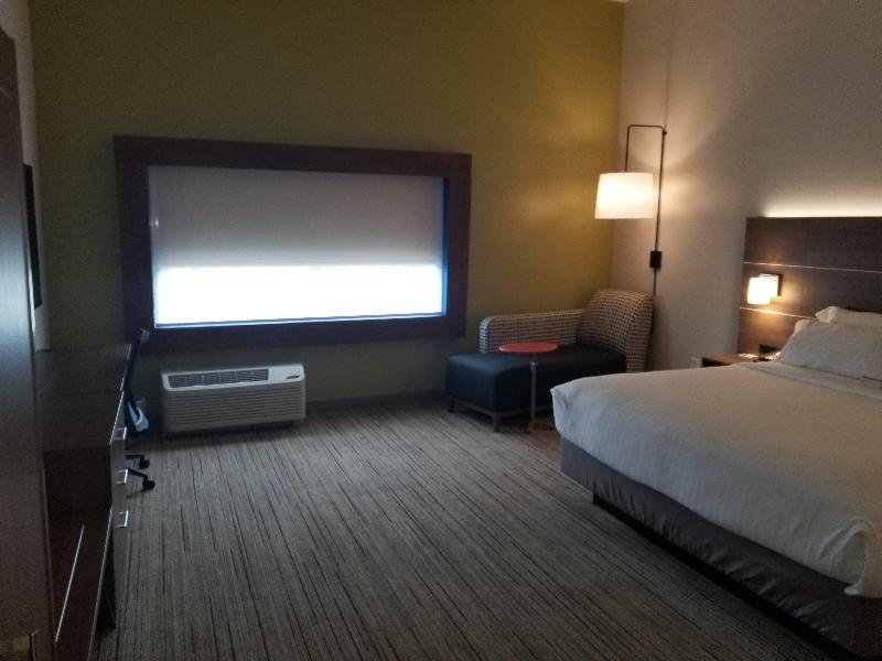 Holiday Inn Express & Suites Fort Mill By IHG image