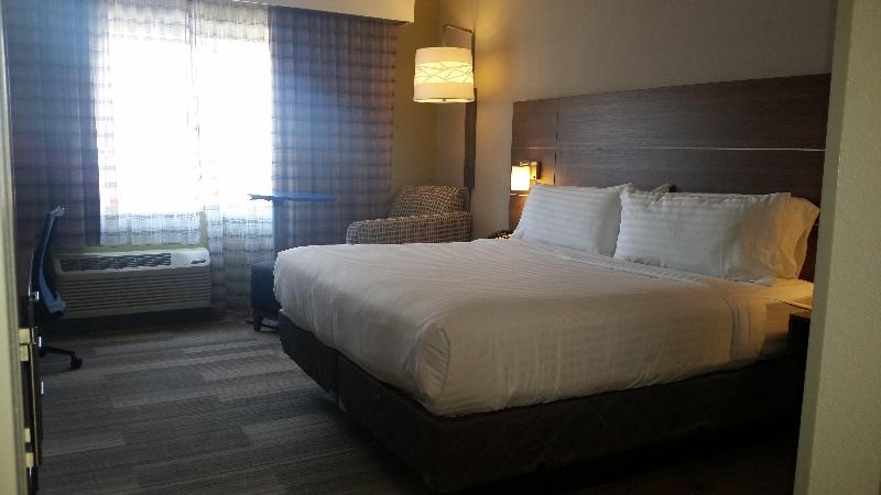 Holiday Inn Express & Suites Fort Mill By IHG image