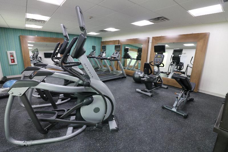 Holiday Inn Express and Suites Coffeyville image