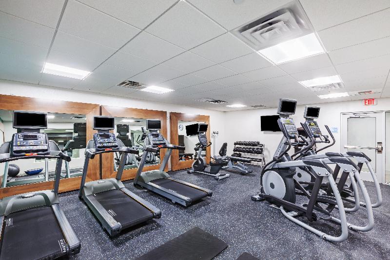 Holiday Inn Express and Suites Coffeyville image
