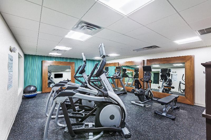 Holiday Inn Express and Suites Coffeyville image
