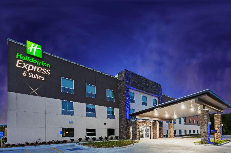 Holiday Inn Express and Suites Coffeyville image