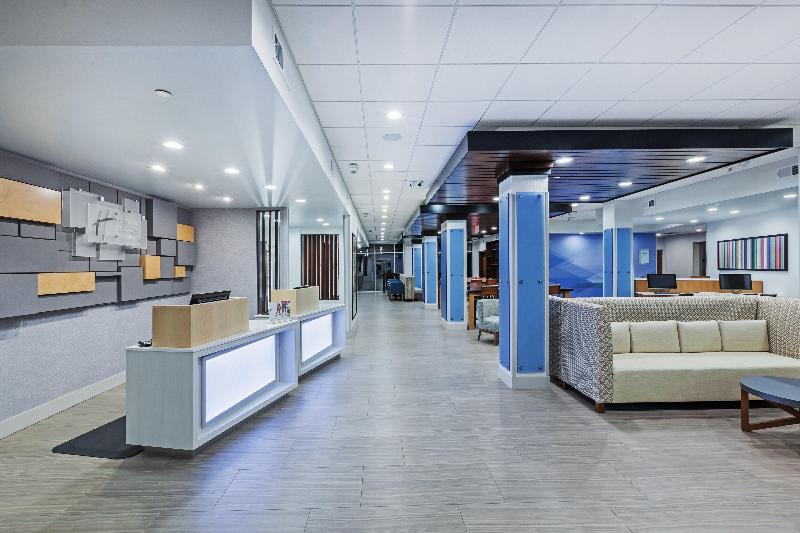 Holiday Inn Express and Suites Coffeyville image