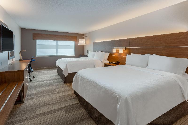 Holiday Inn Express and Suites Rice Lake image