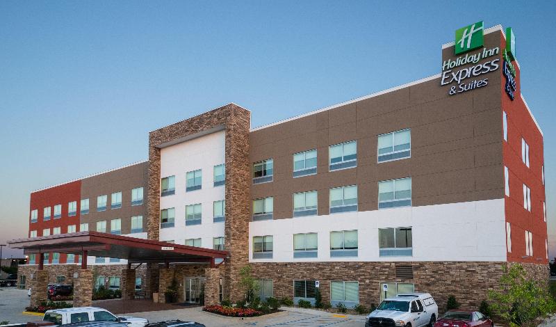 Holiday Inn Express and Suites Southaven Central -