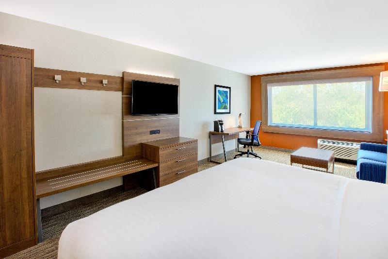 Holiday Inn Express & Suites New Castle By IHG photo 15