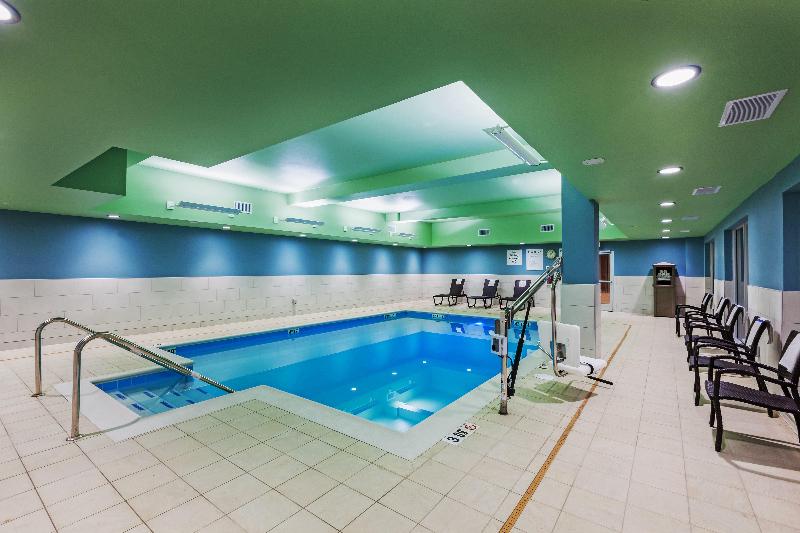 Holiday Inn Express and Suites Chanute image