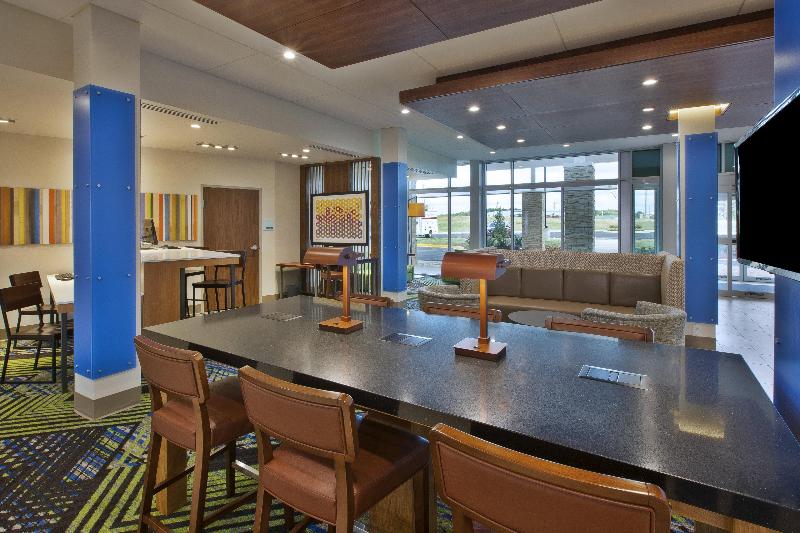 Holiday Inn Express & Suites South Hill image