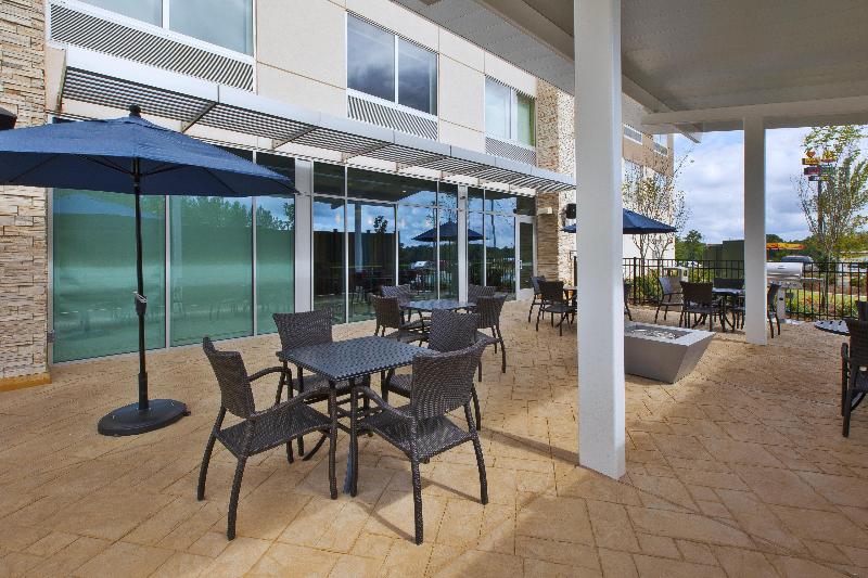 Holiday Inn Express & Suites South Hill image