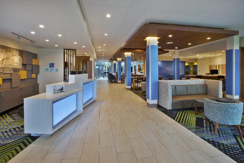 Holiday Inn Express & Suites South Hill image