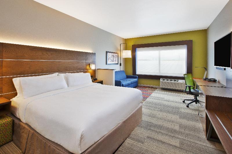 Holiday Inn Express & Suites South Hill image