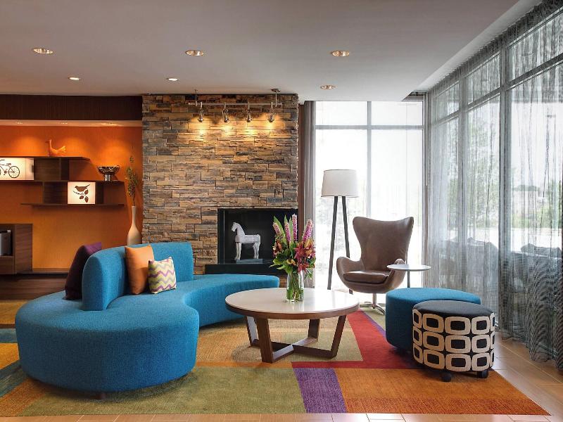Fairfield Inn & Suites Dallas West/I-30 image
